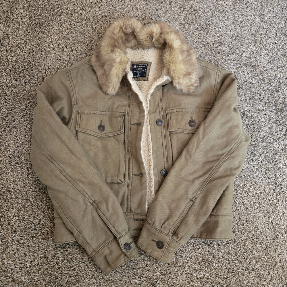 Womens Jacket with Faux Fur Collar